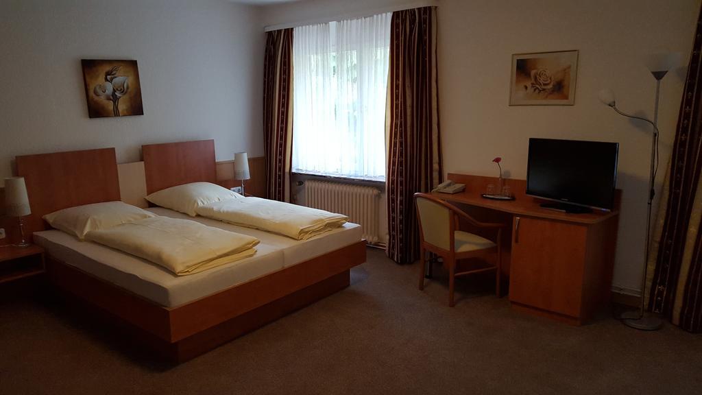 Waldhotel Zur Holzmuhle Eldagsen Exterior foto