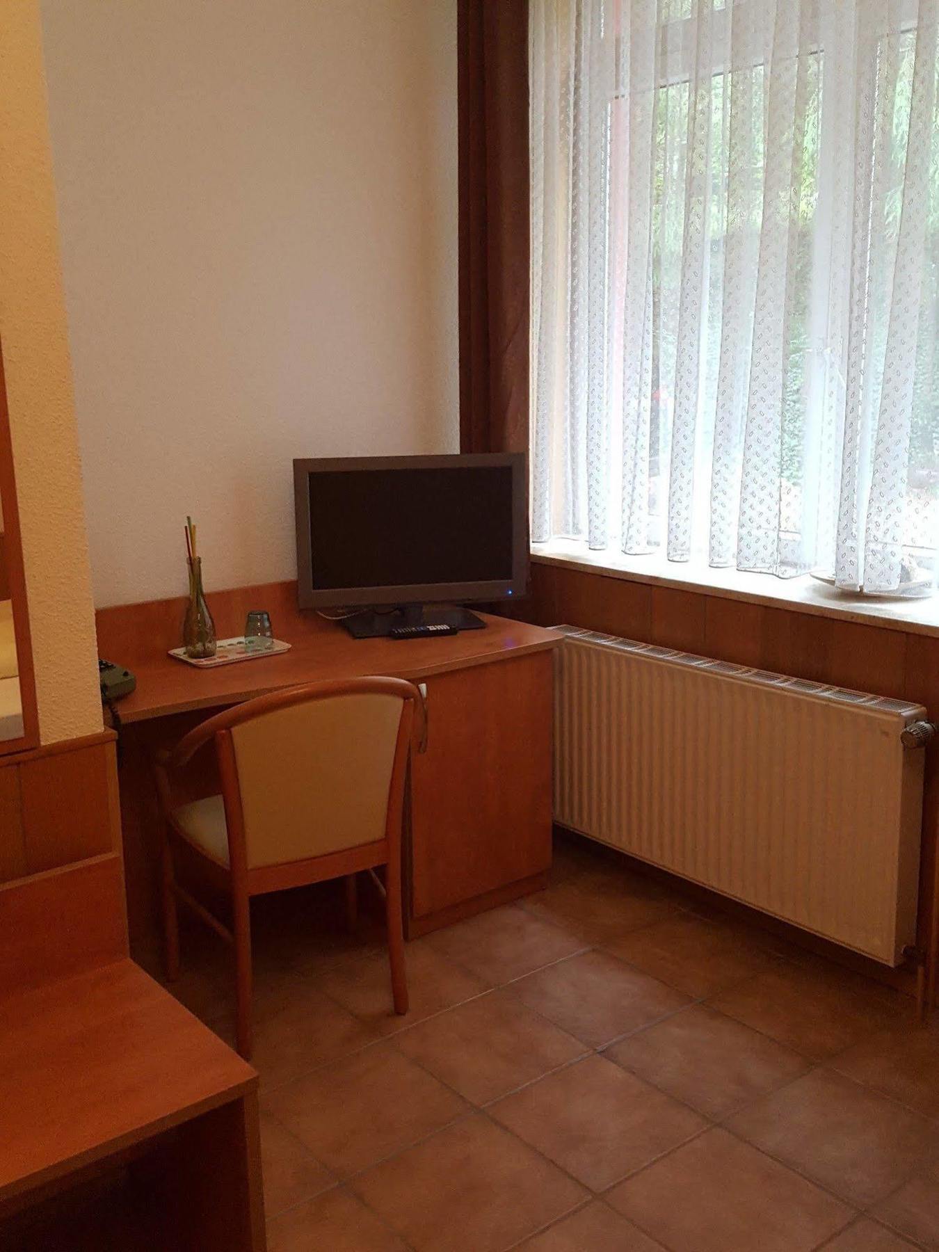 Waldhotel Zur Holzmuhle Eldagsen Exterior foto