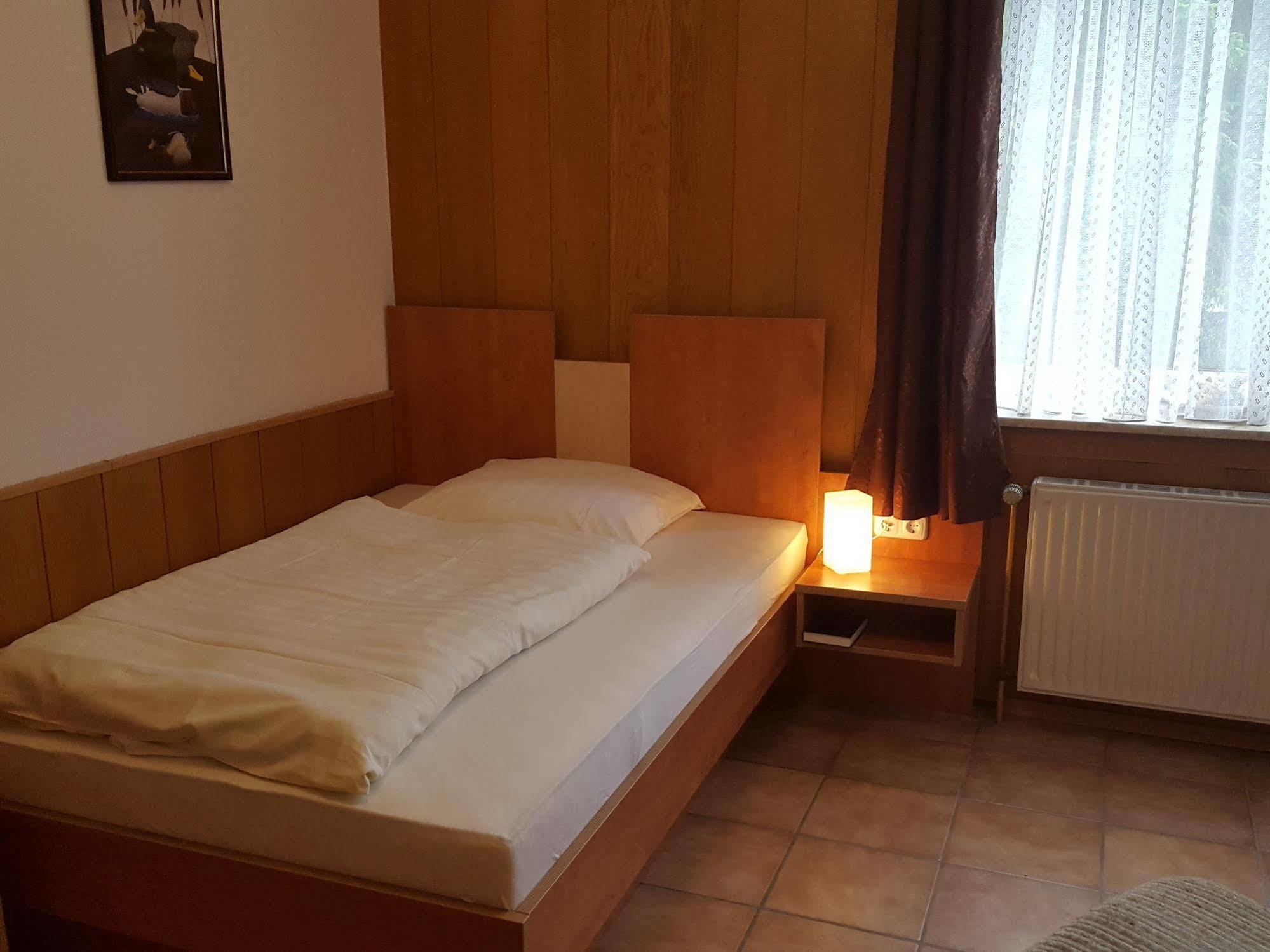 Waldhotel Zur Holzmuhle Eldagsen Exterior foto