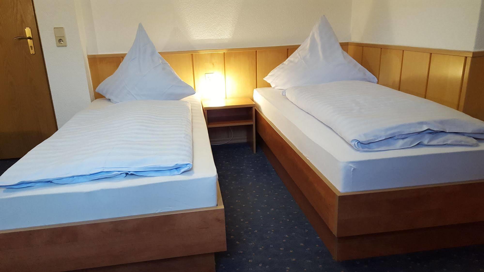 Waldhotel Zur Holzmuhle Eldagsen Exterior foto