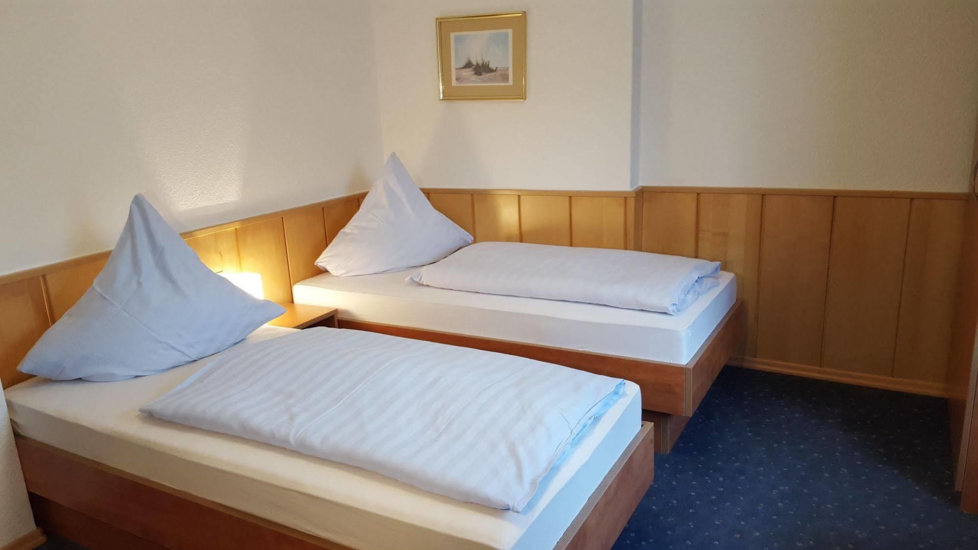 Waldhotel Zur Holzmuhle Eldagsen Exterior foto